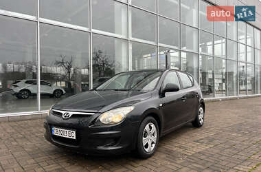 Хетчбек Hyundai i30 2010 в Чернігові