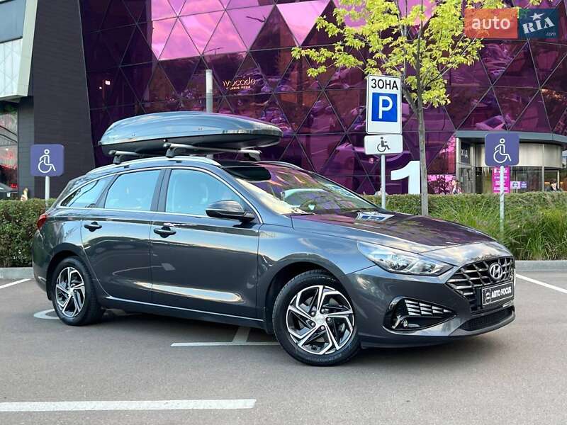 Универсал Hyundai i30 2020 в Киеве