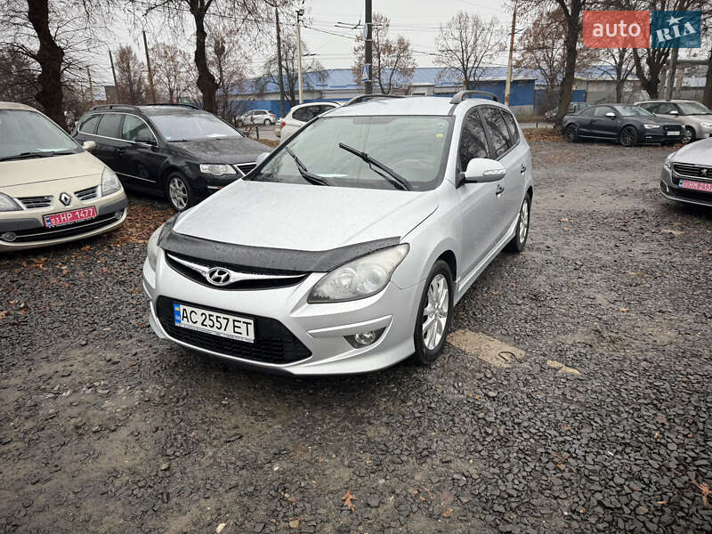 Универсал Hyundai i30 2011 в Луцке фото 3 Универсал Hyundai i30 2011 в Луцке