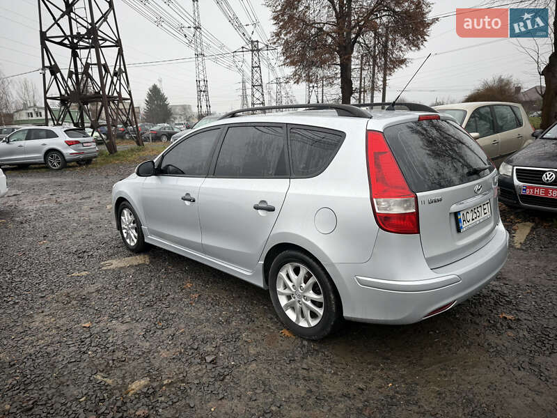 Универсал Hyundai i30 2011 в Луцке фото 7 Универсал Hyundai i30 2011 в Луцке