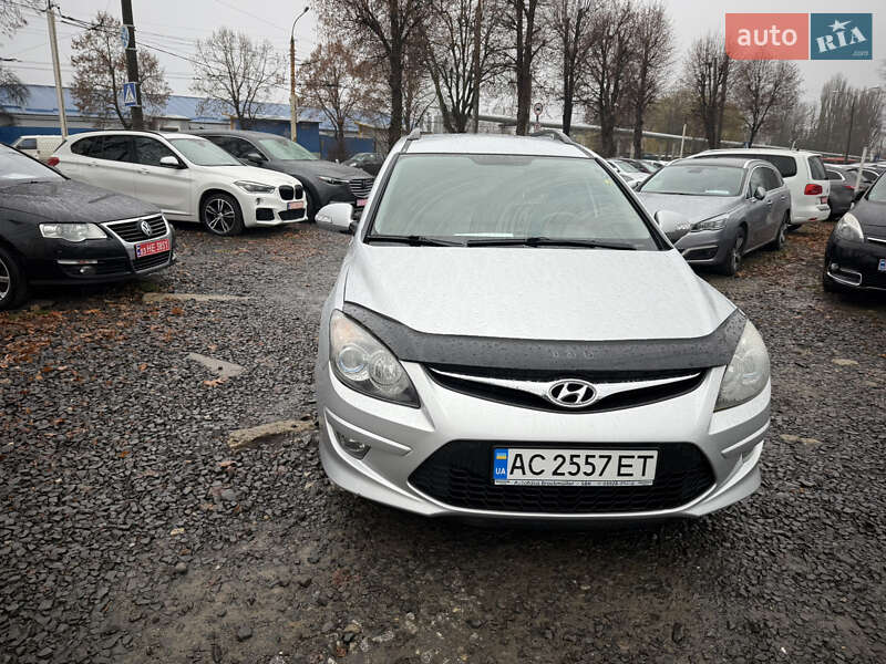 Универсал Hyundai i30 2011 в Луцке фото 19 Универсал Hyundai i30 2011 в Луцке