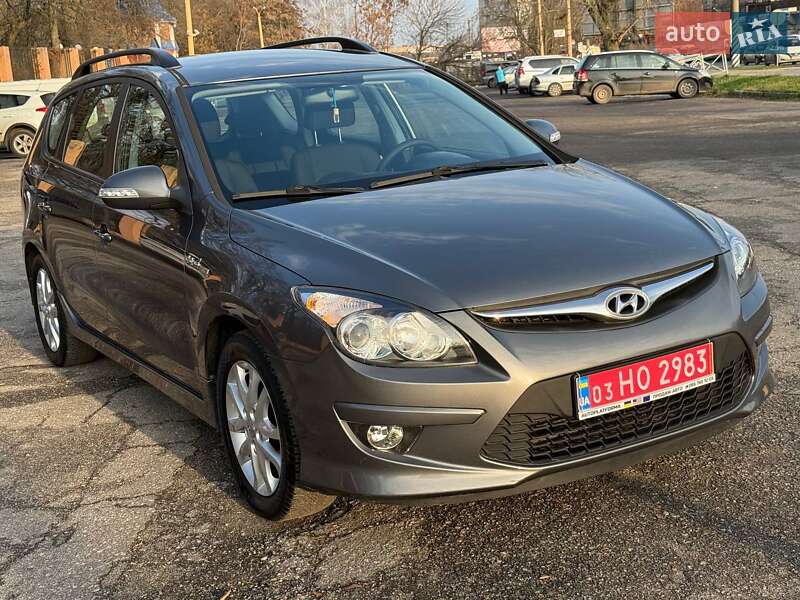 Универсал Hyundai i30 2010 в Кропивницком