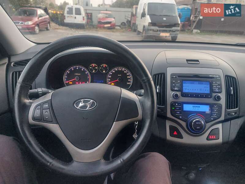 Хэтчбек Hyundai i30 2007 в Киеве