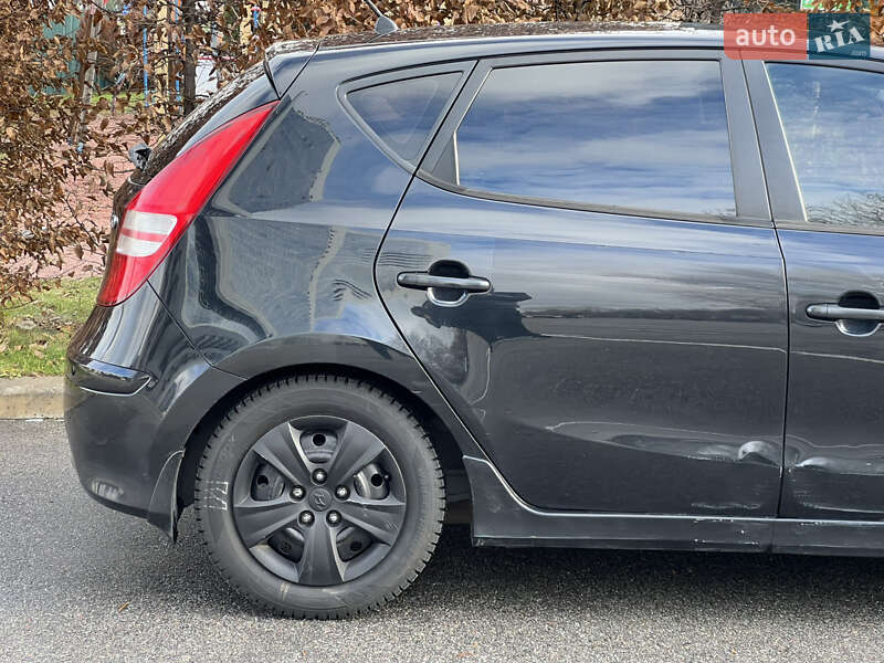 Хетчбек Hyundai i30 2011 в Києві