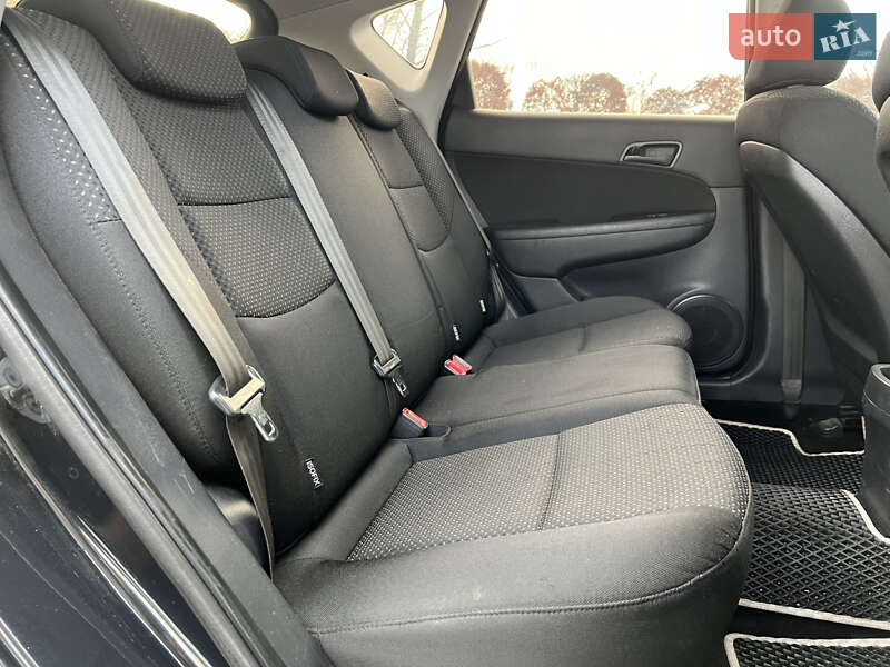 Хетчбек Hyundai i30 2011 в Києві