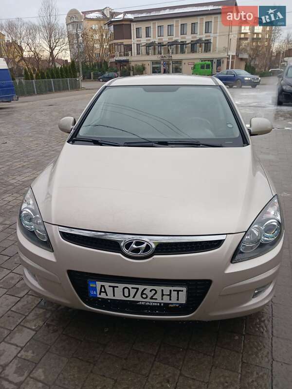 Хэтчбек Hyundai i30 2007 в Ивано-Франковске