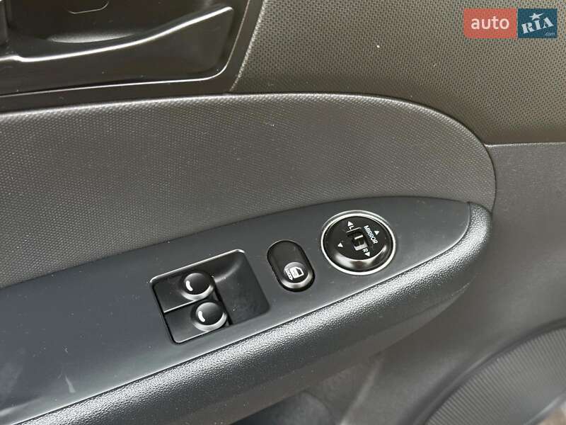 Хетчбек Hyundai i30 2011 в Харкові фото 14 Хетчбек Hyundai i30 2011 в Харкові