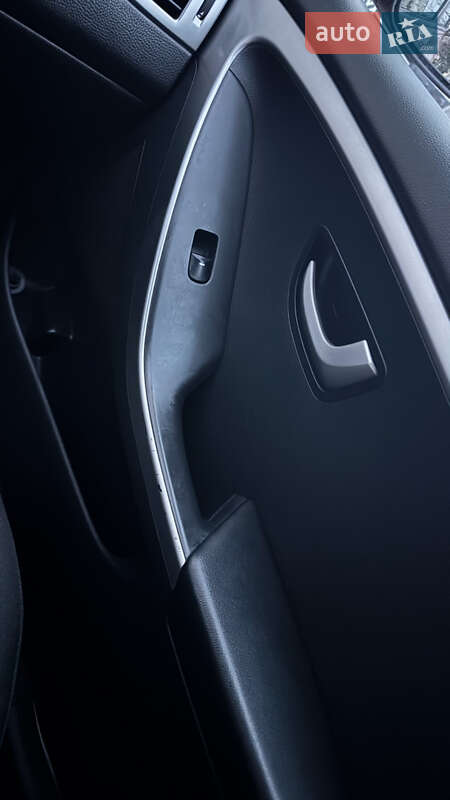 Хетчбек Hyundai i30 2013 в Києві фото 7 Хетчбек Hyundai i30 2013 в Києві