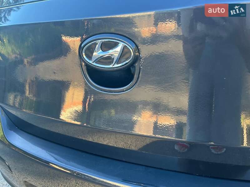 Хетчбек Hyundai i30 2010 в Кривому Розі