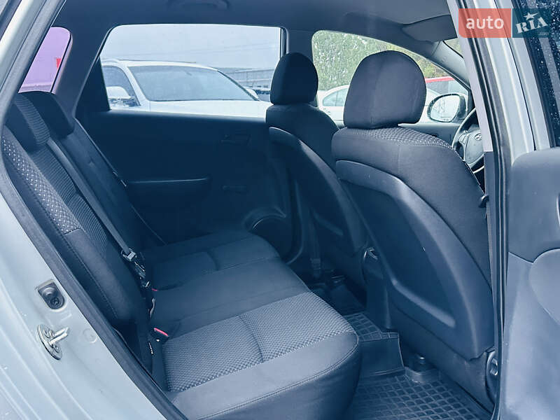 Універсал Hyundai i30 2010 в Харкові фото 17 Універсал Hyundai i30 2010 в Харкові