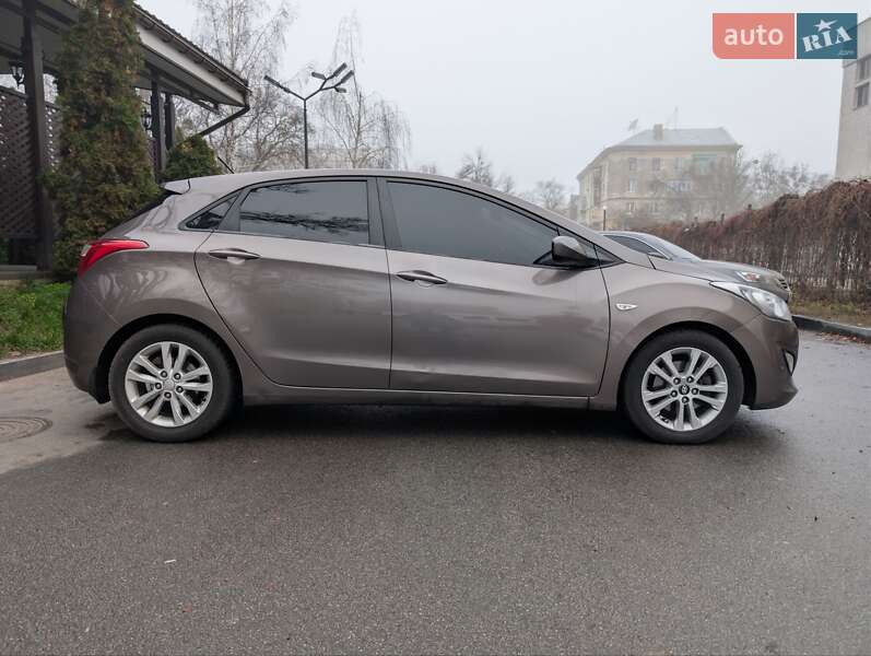 Хетчбек Hyundai i30 2012 в Харкові