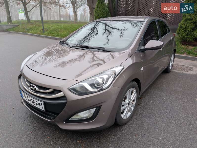 Хетчбек Hyundai i30 2012 в Харкові