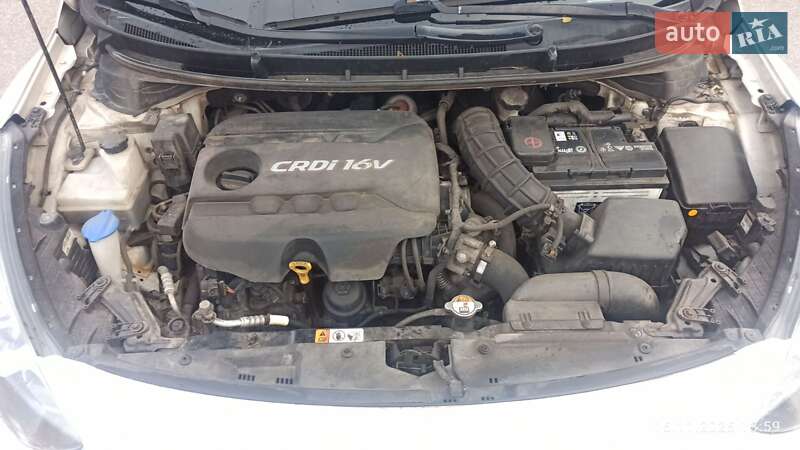 Универсал Hyundai i30 2014 в Броварах