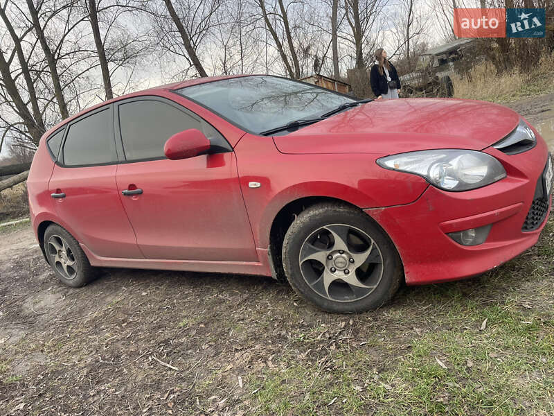 Хетчбек Hyundai i30 2010 в Броварах