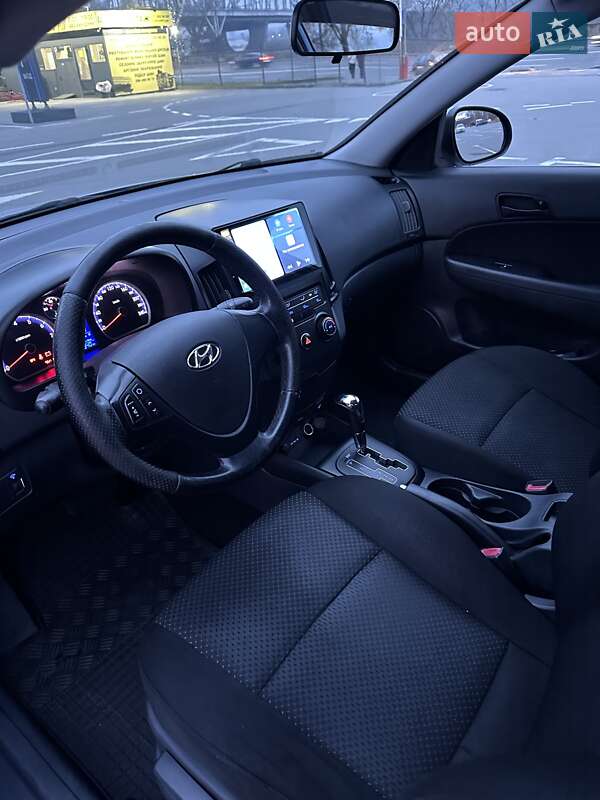 Хетчбек Hyundai i30 2011 в Києві фото 13 Хетчбек Hyundai i30 2011 в Києві