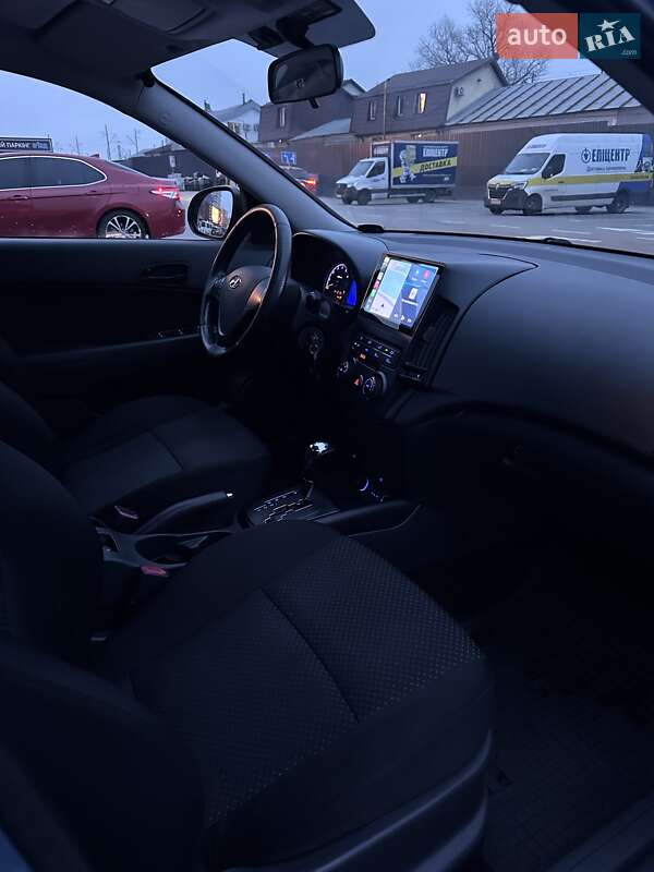 Хетчбек Hyundai i30 2011 в Києві фото 16 Хетчбек Hyundai i30 2011 в Києві