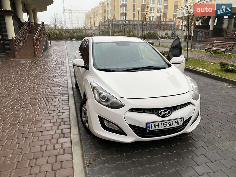 Hyundai i30 2013