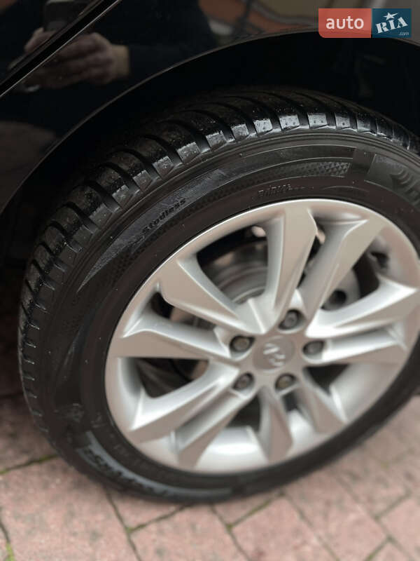 Універсал Hyundai i30 2014 в Стрию фото 99 Універсал Hyundai i30 2014 в Стрию