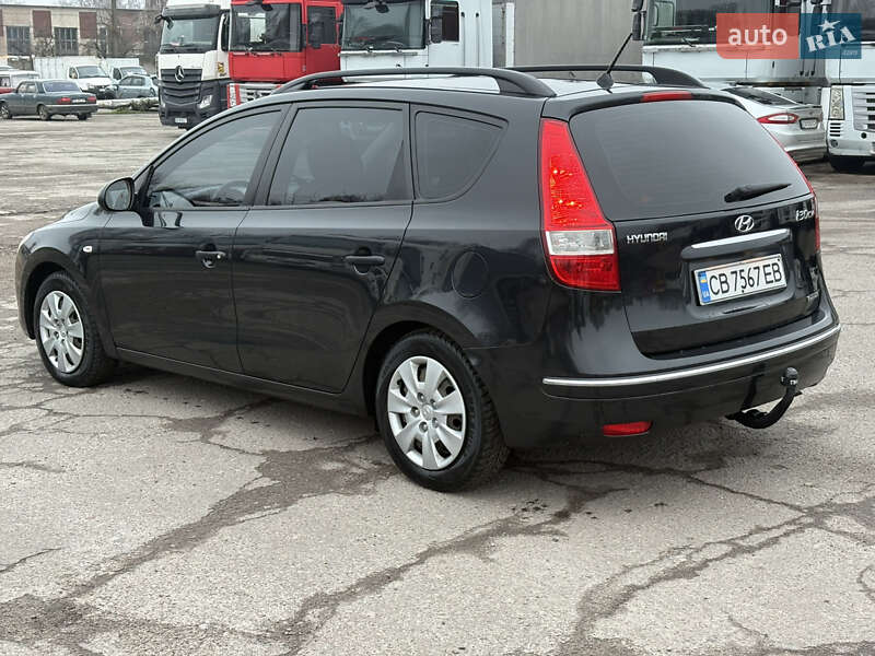 Універсал Hyundai i30 2009 в Чернігові