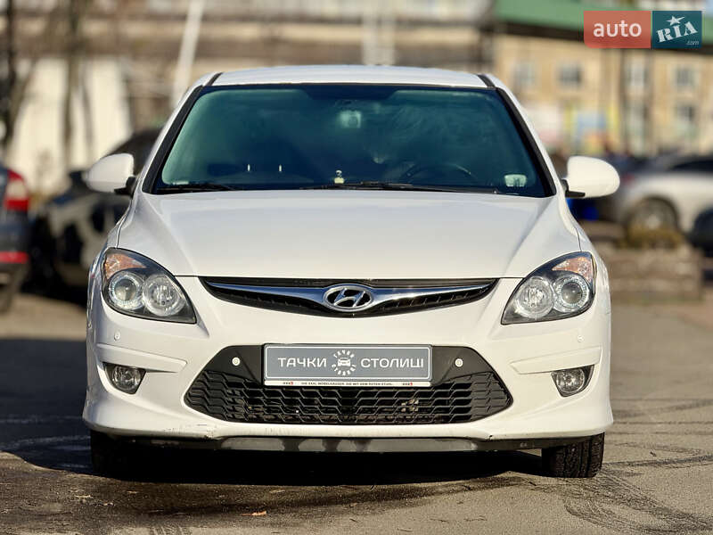 Хетчбек Hyundai i30 2011 в Києві