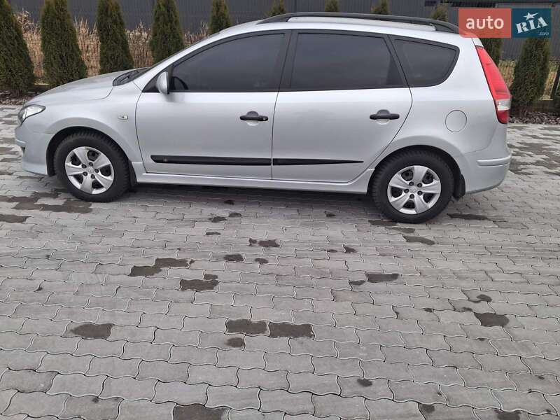Универсал Hyundai i30 2010 в Львове фото 6 Универсал Hyundai i30 2010 в Львове