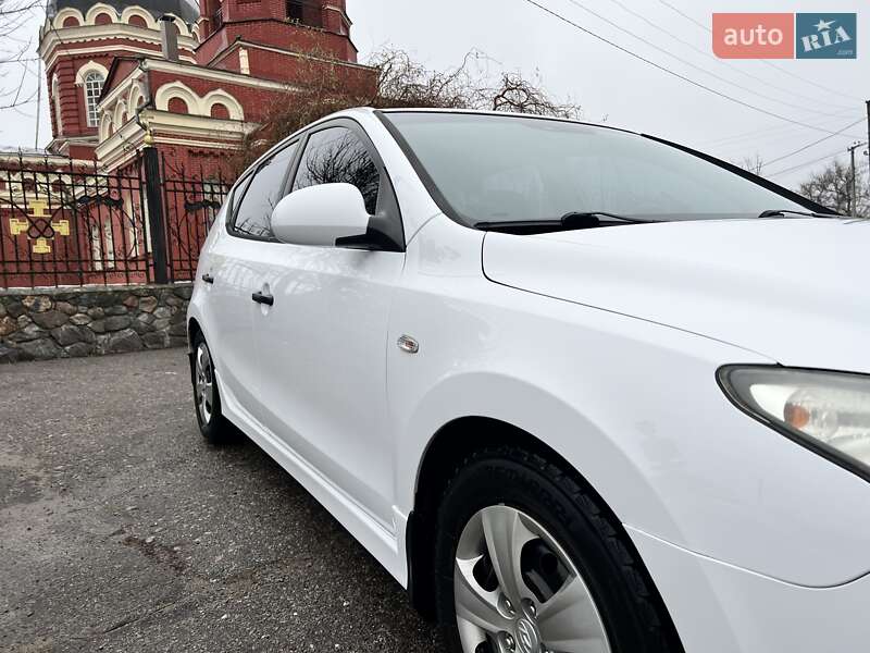 Хэтчбек Hyundai i30 2010 в Харькове фото 15 Хэтчбек Hyundai i30 2010 в Харькове