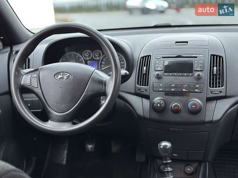 Хетчбек Hyundai i30 2008 в Луцьку фото 12 Хетчбек Hyundai i30 2008 в Луцьку