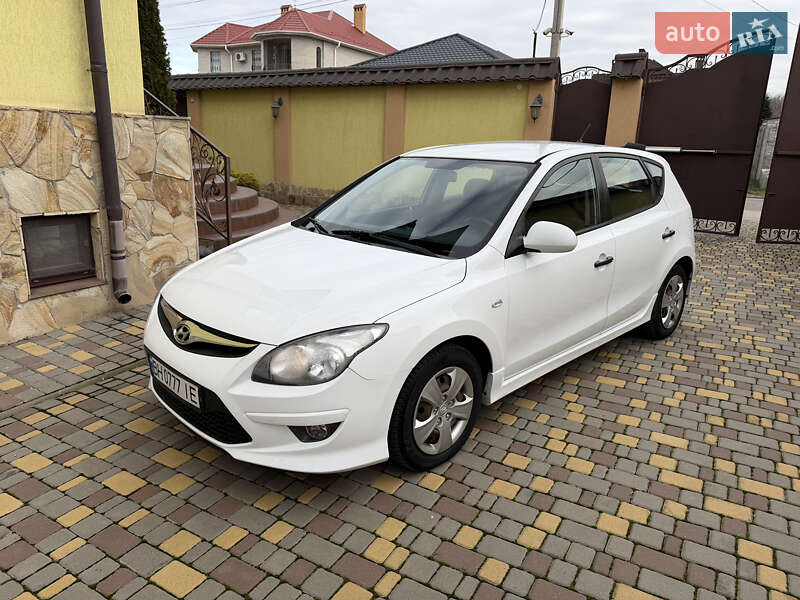 Хетчбек Hyundai i30 2011 в Одесі