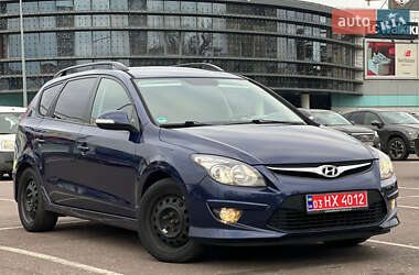 Универсал Hyundai i30 2010 в Одессе