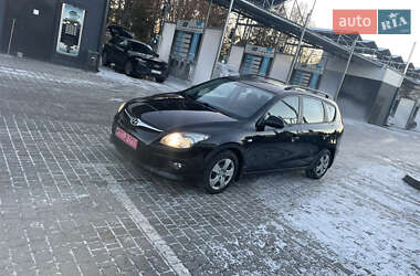 Универсал Hyundai i30 2012 в Луцке