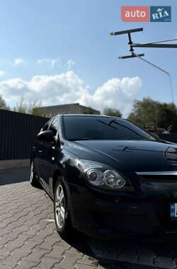 Хэтчбек Hyundai i30 2009 в Житомире