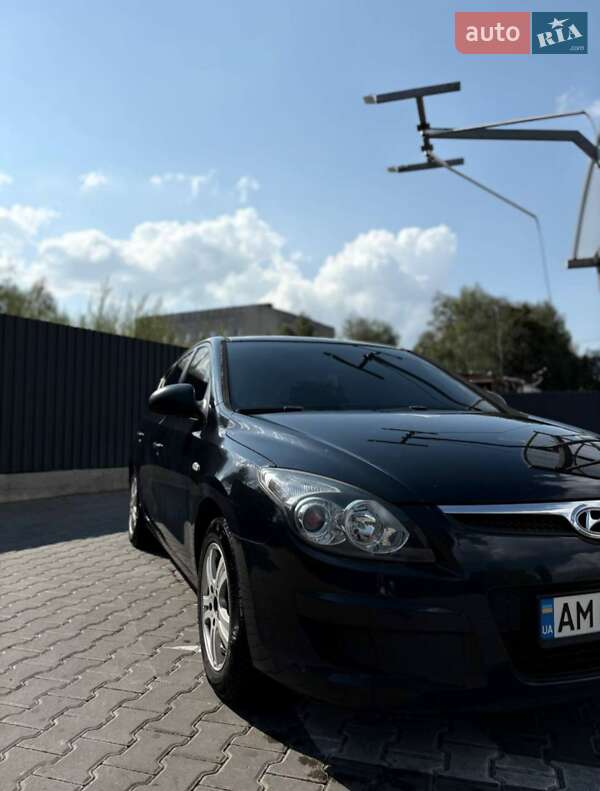 Хетчбек Hyundai i30 2009 в Житомирі