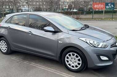 Хетчбек Hyundai i30 2013 в Дніпрі