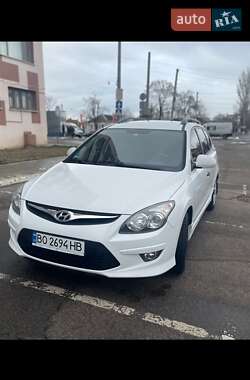 Універсал Hyundai i30 2011 в Миколаєві