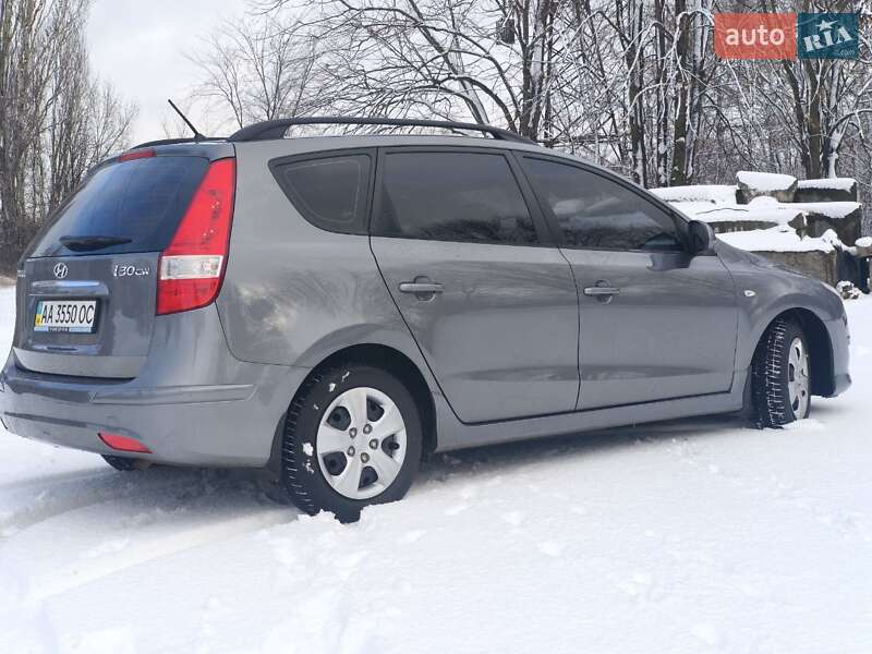 Універсал Hyundai i30 2011 в Жовтих Водах