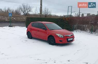 Хэтчбек Hyundai i30 2008 в Виннице