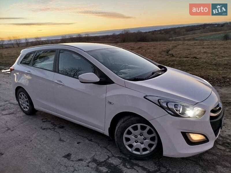 Универсал Hyundai i30 2013 в Виннице