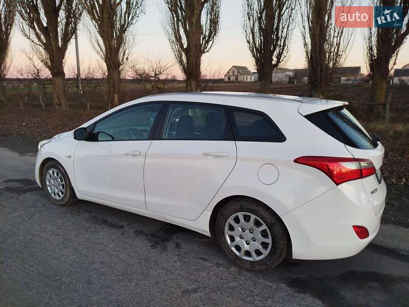 Универсал Hyundai i30 2013 в Виннице