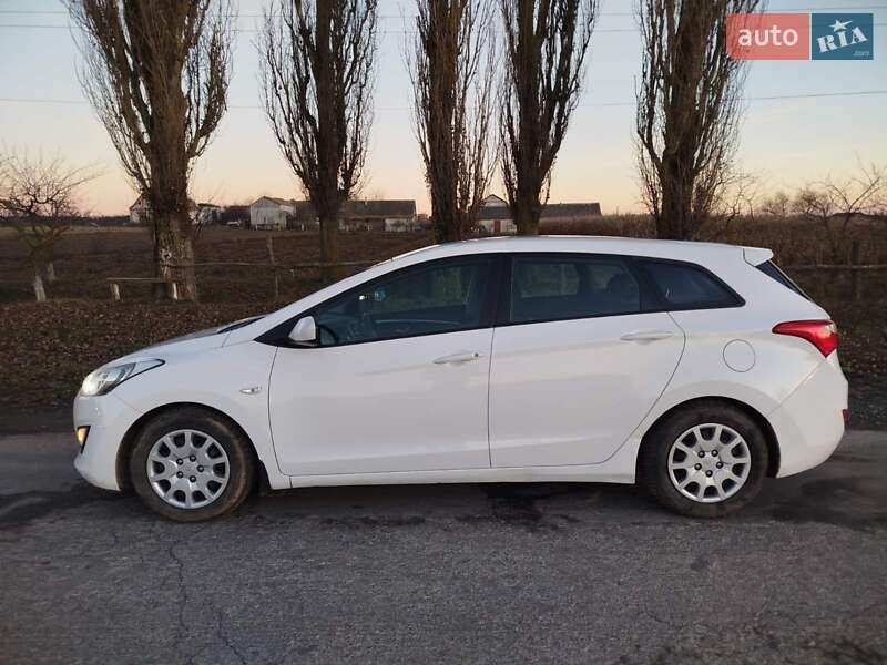 Универсал Hyundai i30 2013 в Виннице