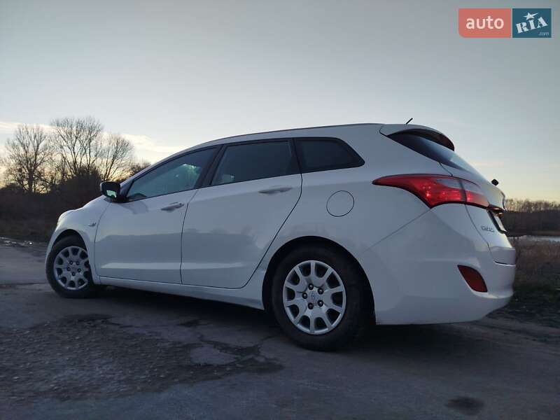 Универсал Hyundai i30 2013 в Виннице