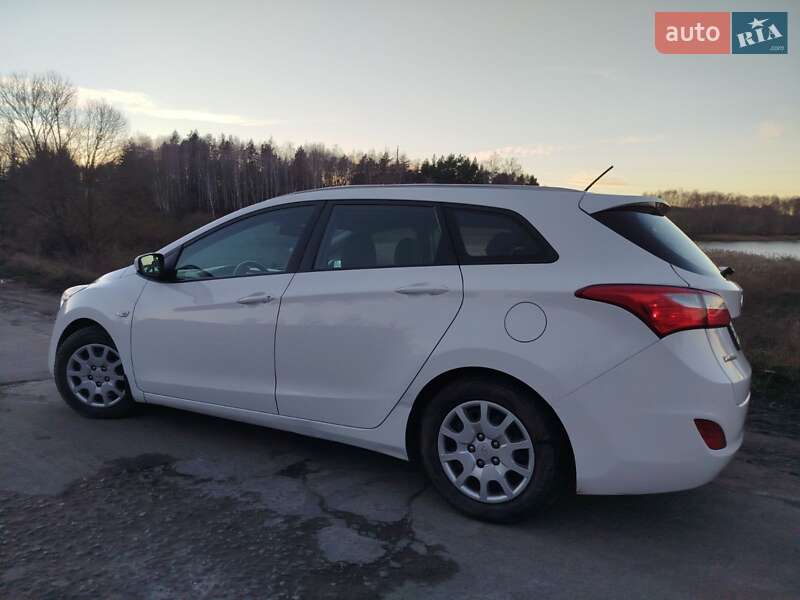 Универсал Hyundai i30 2013 в Виннице