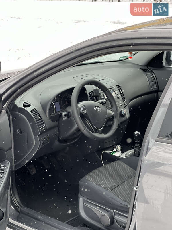 Хетчбек Hyundai i30 2008 в Житомирі