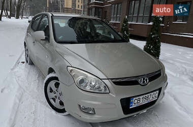 Хэтчбек Hyundai i30 2007 в Чернигове