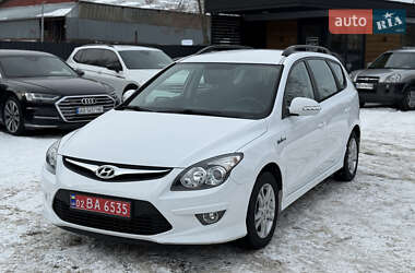 Универсал Hyundai i30 2011 в Виннице