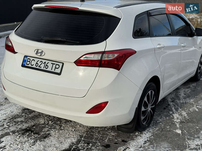 Универсал Hyundai i30 2013 в Самборе фото 6 Универсал Hyundai i30 2013 в Самборе