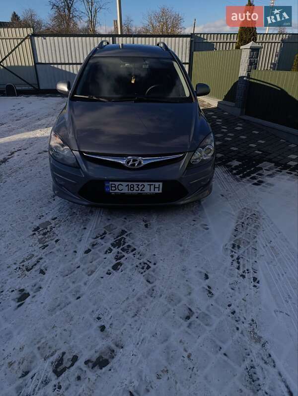 Хэтчбек Hyundai i30 2011 в Самборе