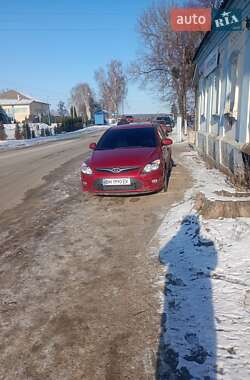Хэтчбек Hyundai i30 2011 в Сумах