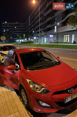 Хэтчбек Hyundai i30 2014 в Ивано-Франковске