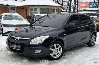 Хэтчбек Hyundai i30 2008 в Киеве