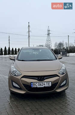 Хэтчбек Hyundai i30 2012 в Львове